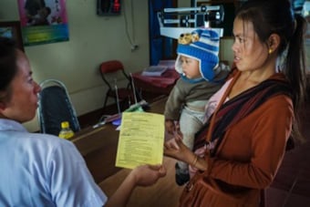 outreach_vaccination_health_worker